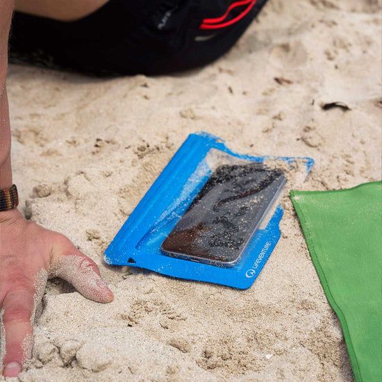 Lifeventure Hydroseal Phone Case 