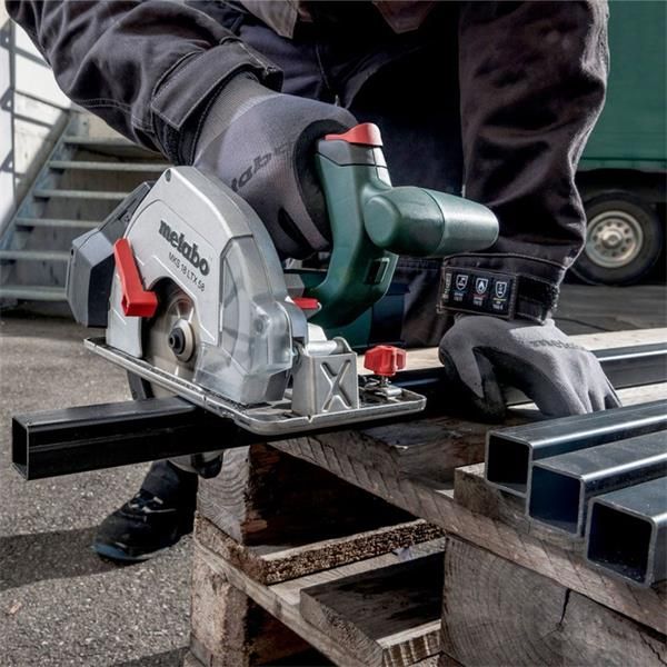 Metabo Metal Cutting Circular Saw MKS18 LTX58 18V