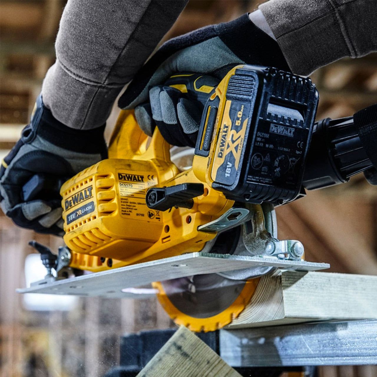 DeWalt DCS570N 18V XR Brushless 184mm Circular Saw | Bare Unit