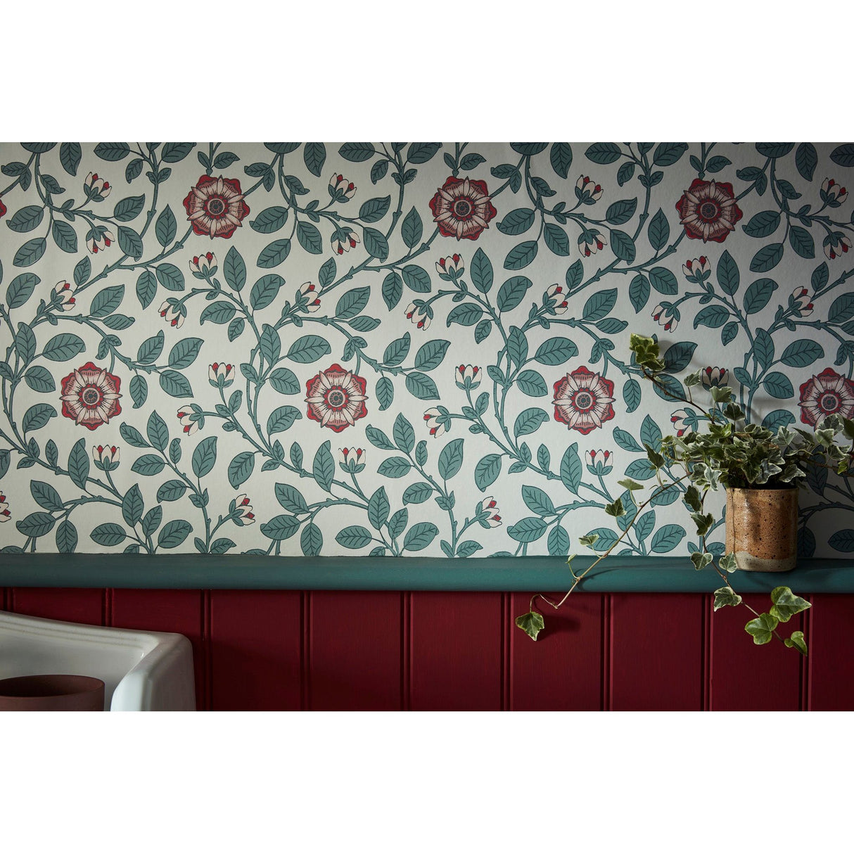 Little Greene Baked Cherry Paint 014