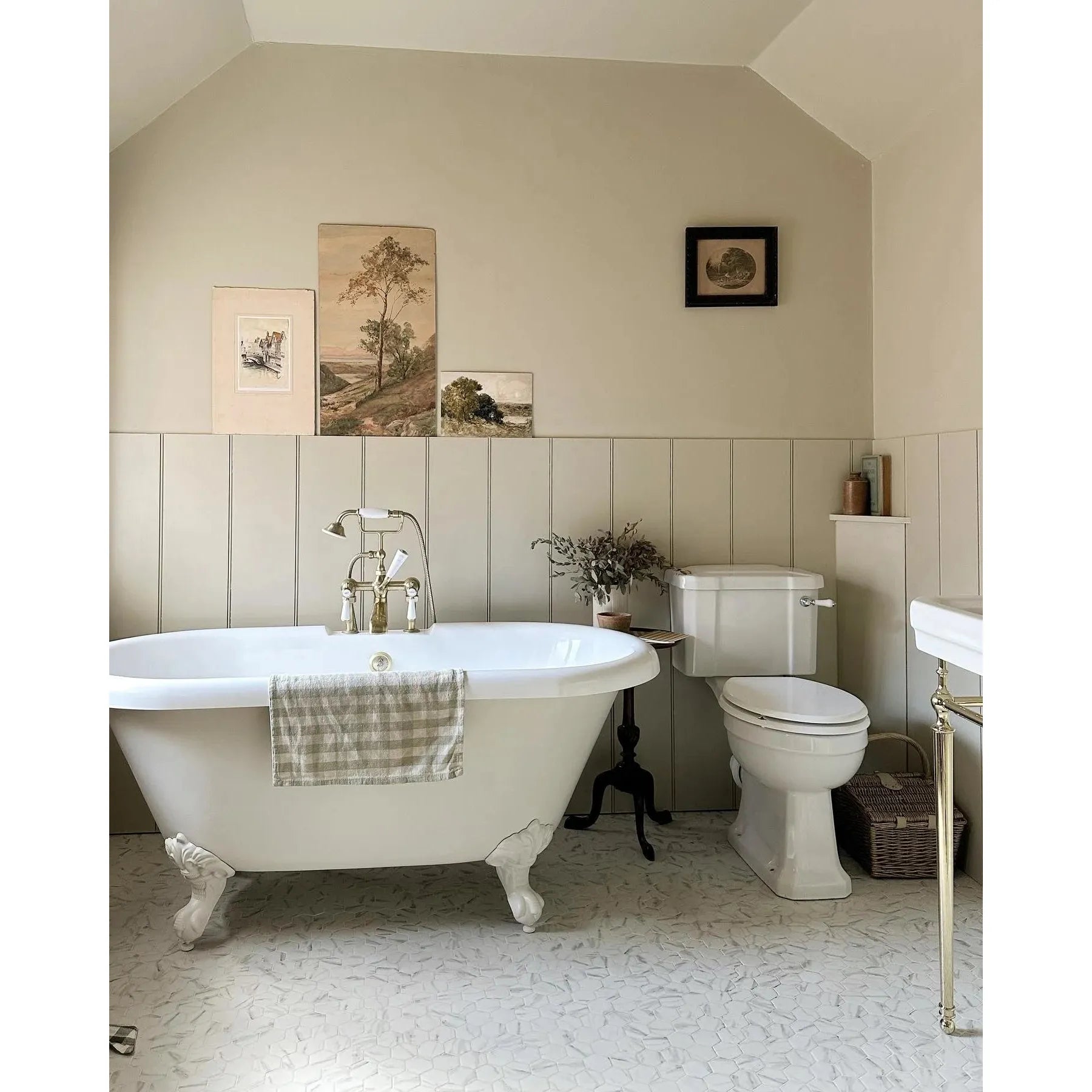 Farrow & Ball Old White Paint 4