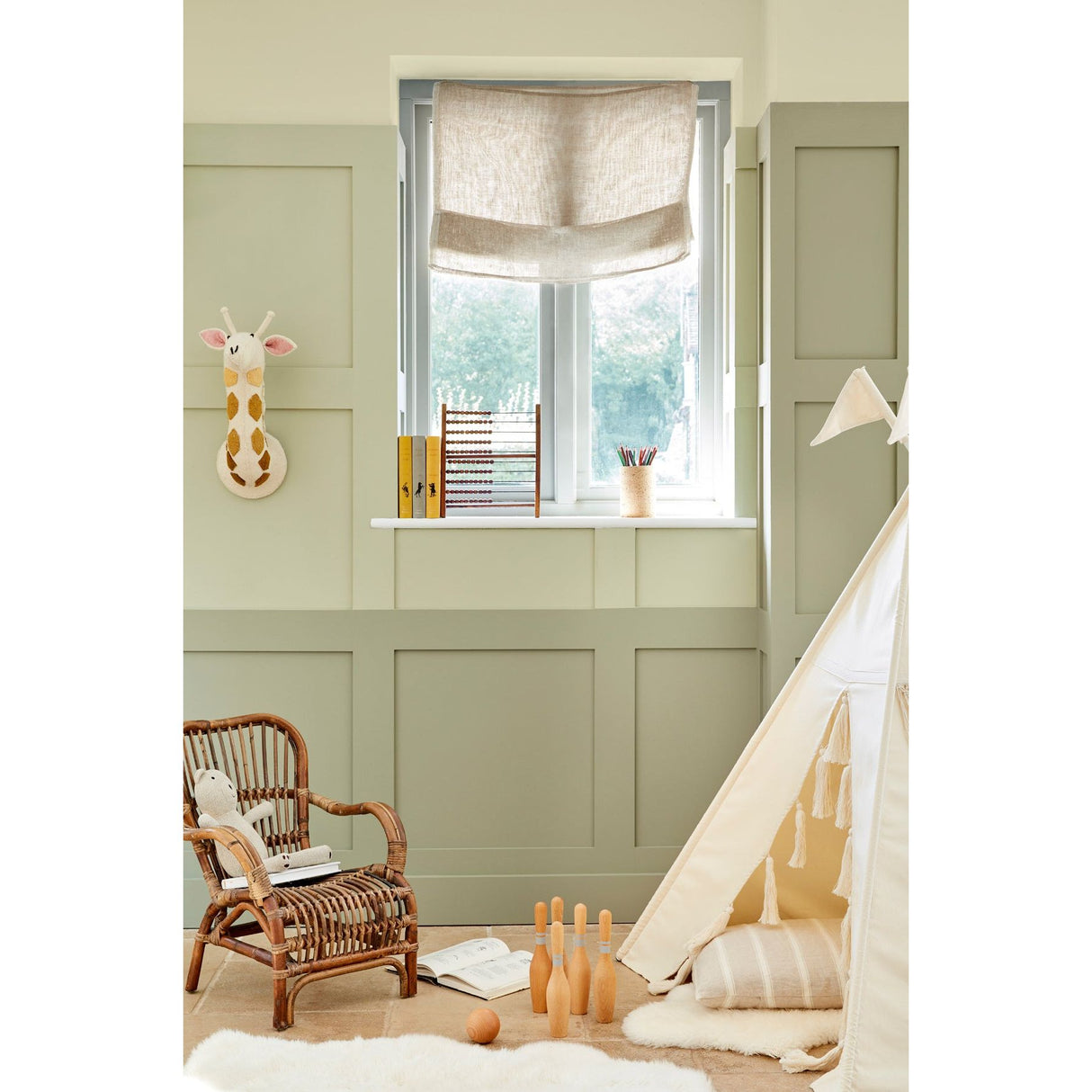 Little Greene Green Stone Light Paint 270